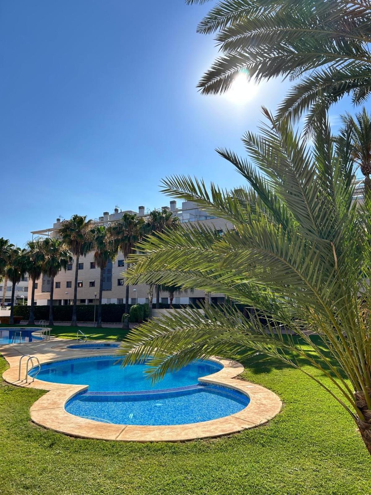 Jardines De 24 *